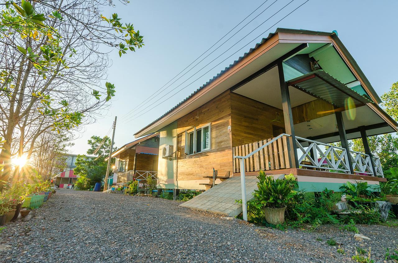 Ariya Garden Home Chumphon Bagian luar foto